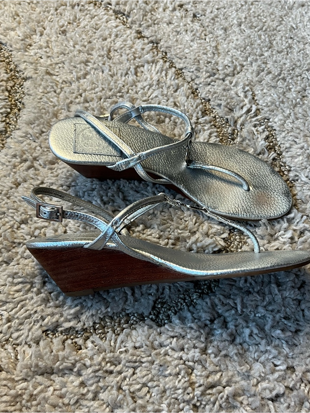 Tory Burch silver metallic wedge sandals - Picture 3 of 9